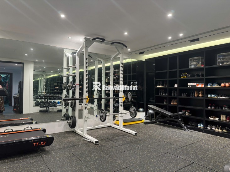 Cực hiếm 2 đơn lập hoa sữa đập thông 1 hầm xây 4 tẩng nổi DTXD hơn 900m sử dụng. Lh:0979144000