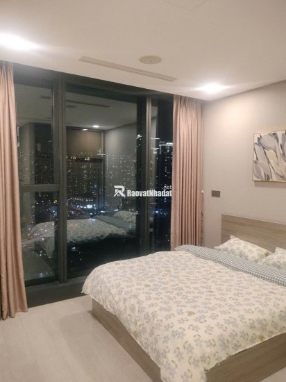 CHO THUÊ CHCC VINHOMES GOLDEN RIVER (TẦNG 20) 72M 2PN, 26TR/TH. LH:0938597537