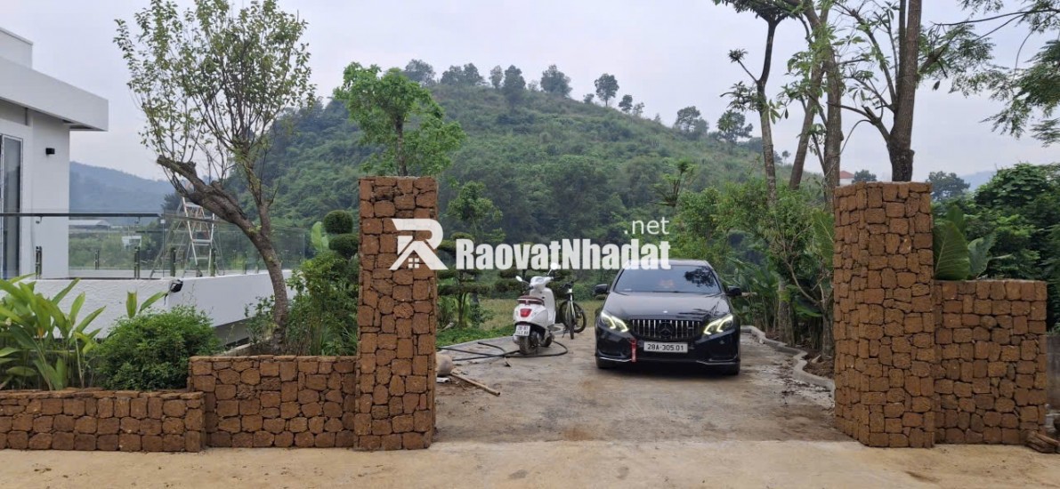 CHÍNH CHỦ GỬI BÁN VILLA NGHỈ DƯỠNG TẠI LƯƠNG SƠN – HOÀ BÌNH. LH:0979203090.