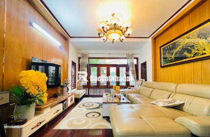 Hiếm Lạc Long Quân - Nhà Đẹp 6 Tầng - Chủ Xây Tâm Huyết Tặng Nội Thất - Ô Tô Đỗ Cửa - Sổ Vuông Đẹp - Ở Sướng