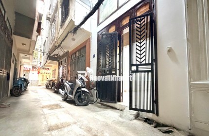 Phân lô quận uỷ CG chỉ 300 tr/m2 có nhà 5 tầng