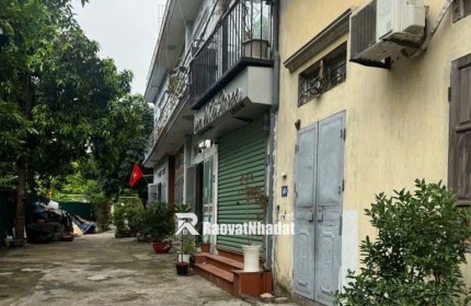 Hàng hiếm có 1 0 2 đây anh chị ơi !!!! 

BÁN NHÀ VIỆT HƯNG ĐƯỜNG Ô TÔ TRÁNH - KINH DOANH - SÁT MẶT PHỐ VIỆT HƯNG