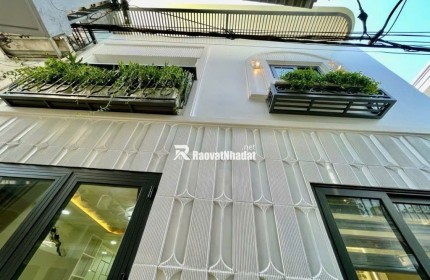 Bán nhà hẻm cạnh đường Nguyễn Văn Linh, Tân Thuận, Quận 7 TPHCM, cách đường xe tải khoảng 20m.