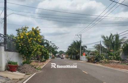 Bán gấp lô đất vàng 4196m2 - 650m2 thổ cư mặt tiền nhựa tttp đồng xoài. lh:0985962304.