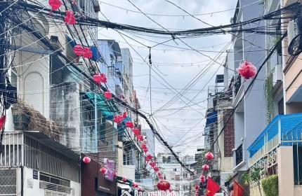 BÁN NHÀ HXH GÓC 2 MT 533/31 HUỲNH VĂN BÁNH PHÚ NHUẬN DT 68M2. LH:0937133343.