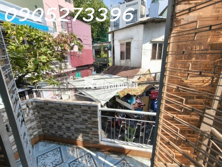 NHÀ NGAY BÙI ĐÌNH TÚY GIÁP SÁT BÊN QUẬN 1 KẾ BÊN CHỢ BÀ TRIỆU - NHÀ CÁCH MT VÀI BƯỚC CHÂN - DT 27M 2 TẦNG 5X5M NHÀ MỚI XÂY CỰC ĐẸP ĐANG CHO THUÊ