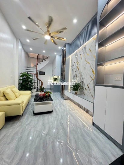 Bán  nhà Hồ Ba Mẫu, quận Đống Đa 6x tỷ ,28m, 3 ngủ , gần đường ô tô , vị trí đẹp, full nội thất, 6x tỷ