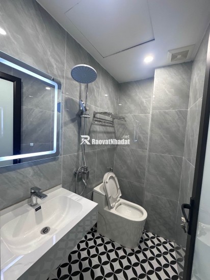 Bán  nhà Hồ Ba Mẫu, quận Đống Đa 6x tỷ ,28m, 3 ngủ , gần đường ô tô , vị trí đẹp, full nội thất, 6x tỷ