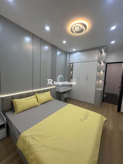 Bán  nhà Hồ Ba Mẫu, quận Đống Đa 6x tỷ ,28m, 3 ngủ , gần đường ô tô , vị trí đẹp, full nội thất, 6x tỷ
