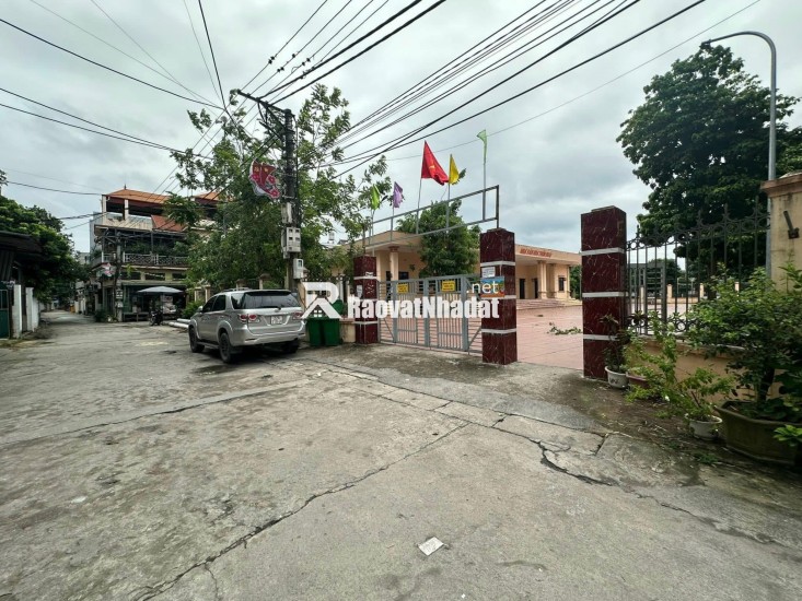 Chỉ #2,3 tỷ có ngay 1 lô tại Thôn Đoài, Việt Hùng, Đông Anh. 52m2