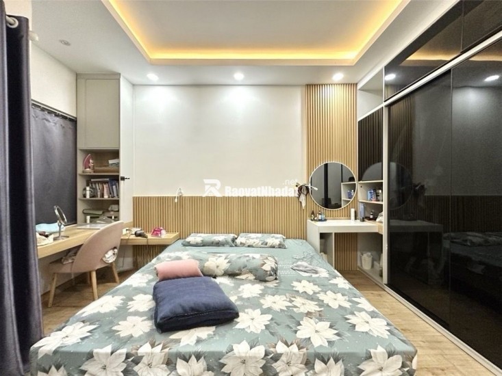 NHÀ ĐẸP 4 TẦNG - NGANG HƠN 4M -DÀI 15M -QUẬN BÌNH THẠNH