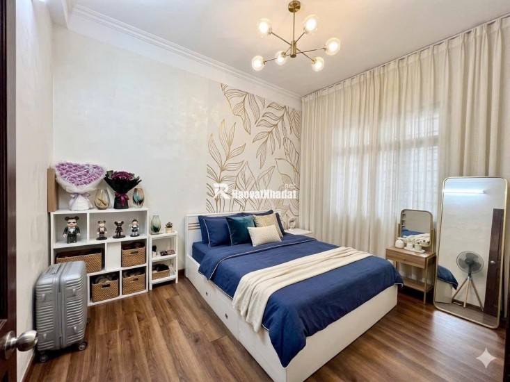 Bán Nhà Dân Xây Cổ Linh,Tư Đình hơn 10 tỷ-73m2-Mt 8m-Ô TÔ ĐỖ CỔNG-GIÁ ĐẦU TƯ-FULL NỘI THẤT