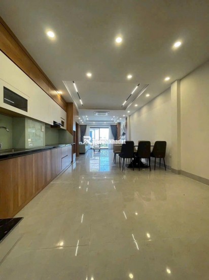 Bán Nhà Dân Xây Cổ Linh,Tư Đình hơn 10 tỷ-73m2-Mt 8m-Ô TÔ ĐỖ CỔNG-GIÁ ĐẦU TƯ-FULL NỘI THẤT