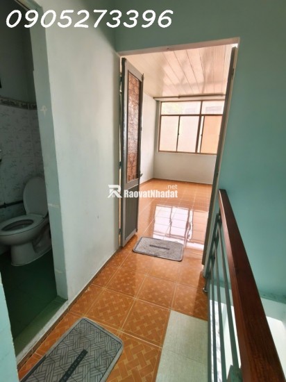 NHÀ NGAY BÙI ĐÌNH TÚY GIÁP SÁT BÊN QUẬN 1 KẾ BÊN CHỢ BÀ TRIỆU - NHÀ CÁCH MT VÀI BƯỚC CHÂN - DT 27M 2 TẦNG 5X5M NHÀ MỚI XÂY CỰC ĐẸP ĐANG CHO THUÊ