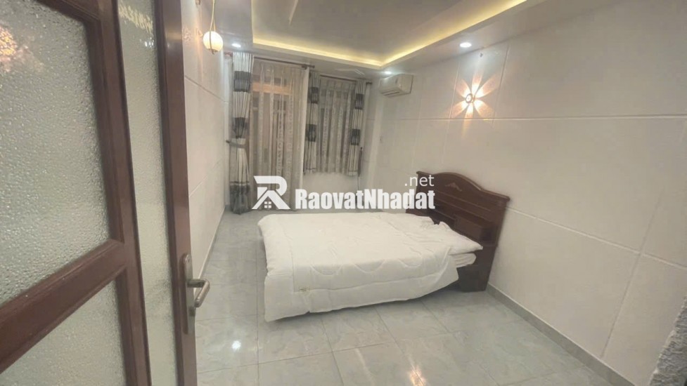 BÁN NHÀ 5 TẦNG NGAY BỆNH VIỆN HOÀN MỸ - (NGANG 3M2 X 12M) - 6TỶ6. LH:0931222249.
