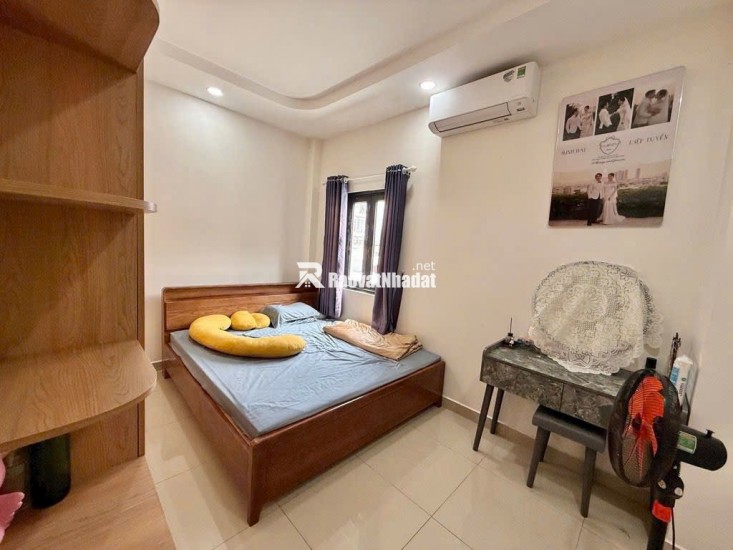 NHÀ 3 TẦNGMẶT TIỀN ĐƯỜNGGẦN GOBAL CITY  SÁT QUẬN 2 4.4x14 60M2 CHỈ 5 TỶ
