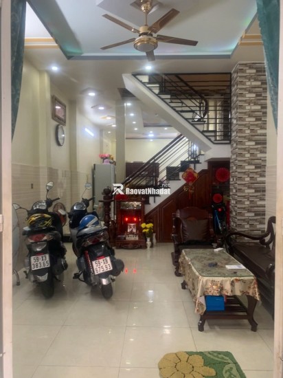 Cần bán nhà chính chủ, vị trí TT Thủ Đức, gần trường học, BV  0969128268