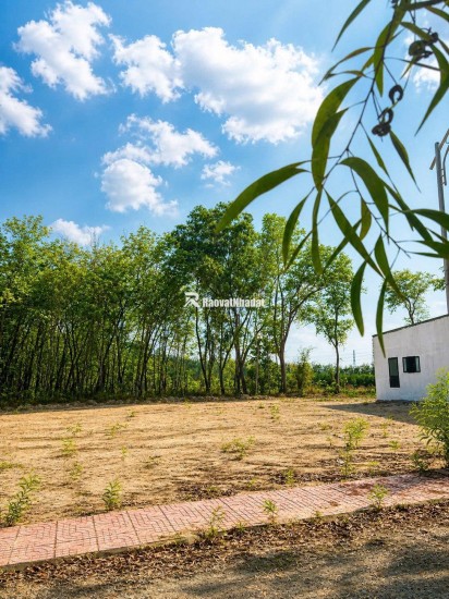 Bán đất ngay khu công nghiệp - DT 500m2 sẵn thổ cư  - Giá chỉ 3xx