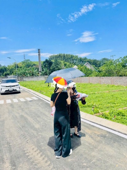 tly đất Cao Dương lương sơn hoà bình ,đất nằm trong khu dân cư văn minh đông đúc,tiện ích đầy đủ ,đi ra an phú mỹ đức 200m