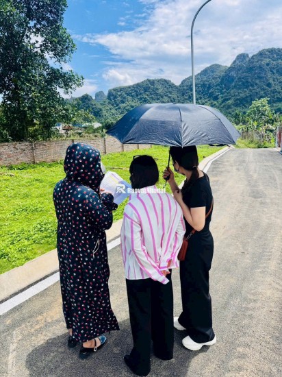 tly đất Cao Dương lương sơn hoà bình ,đất nằm trong khu dân cư văn minh đông đúc,tiện ích đầy đủ ,đi ra an phú mỹ đức 200m