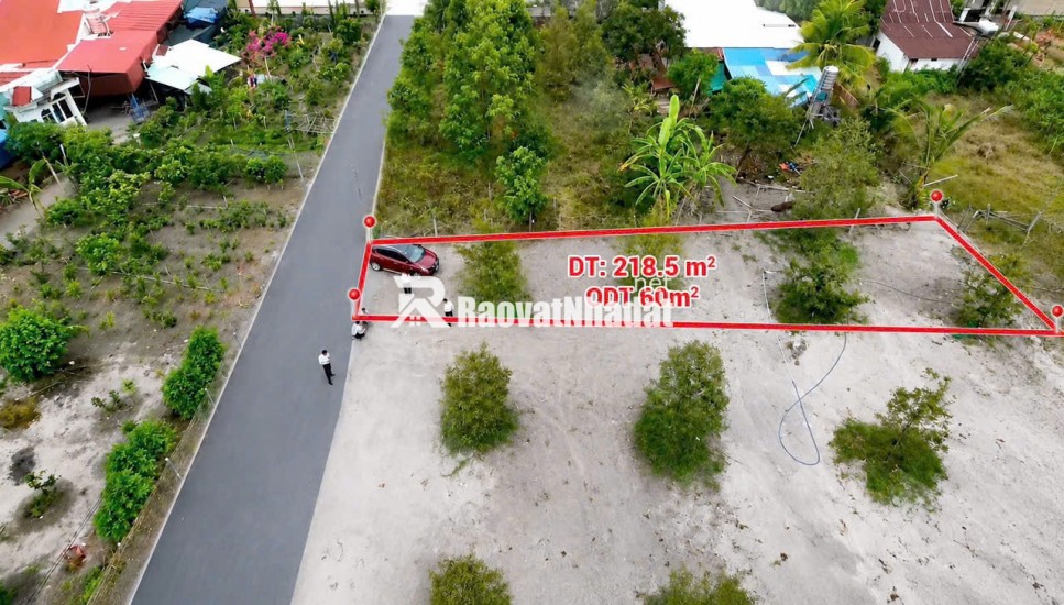 Bán đất ngay khu công nghiệp - DT 500m2 sẵn thổ cư  - Giá chỉ 3xx