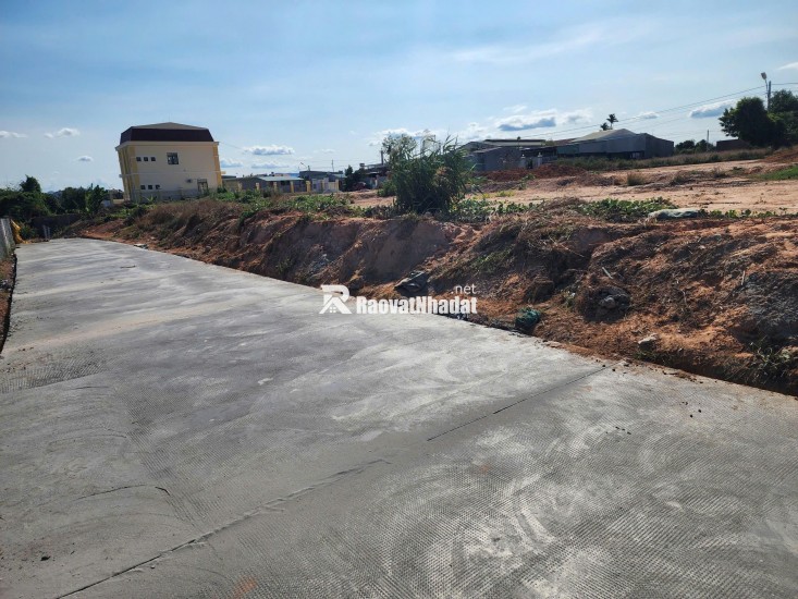 . Hàng đầu tư đẹp, 810m2 đã tách 9 thửa, hoa hồng cao cho môi giới