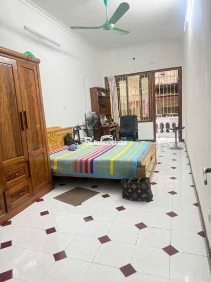 NHÀ VIP, KHU VỰC CBNV TRƯỜNG THUỶ LỢI. DT 33 M2 (4 TẦNG) SẴN SỔ CHỈ 10.8 TỶ. LH:0904683389