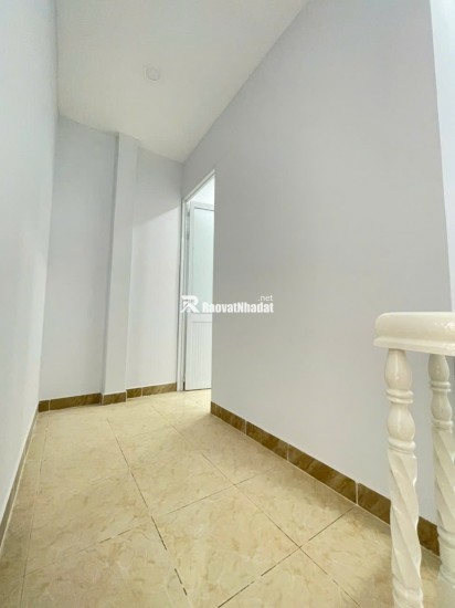 NHÀ MỚI SIÊU ĐẸP NGAY CHỢ LK 5/6, BHHB, BÌNH TÂN – 32,4M2 – 3TY380. LH:0908018219