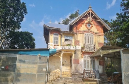 BIỆT THỰ PHÁP CỔ TTTP ĐÀ LẠT 1800M2 PHÁP LÝ RÕ RÀNG 75 TỶ. LH:0909267003.