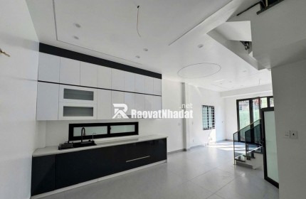 Nhà xây mới khung cột 4 tầng tại phố Lê Lai,Hải Phòng - giá 3,6 tỷ