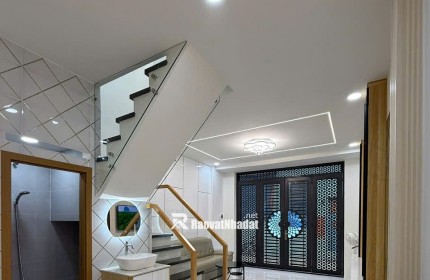 SIÊU PHẨM QUẬN TÂN PHÚ KẾ BÊN ĐẦM SEN, HXH CÁCH 1 CĂN RA MT – 40M2 NHỈNH 6TỶ LH:0965547748.