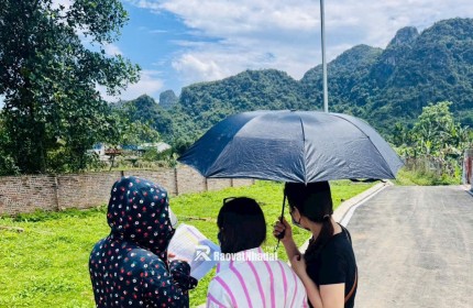 tly đất Cao Dương lương sơn hoà bình ,đất nằm trong khu dân cư văn minh đông đúc,tiện ích đầy đủ ,đi ra an phú mỹ đức 200m