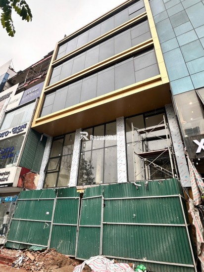  BÁN TÒA VĂN PHÒNG MẶT PHỐ HOÀNG QUỐC VIỆT 160M2 6 TẦNG MT 10M, CHỈ 170 TỶ 