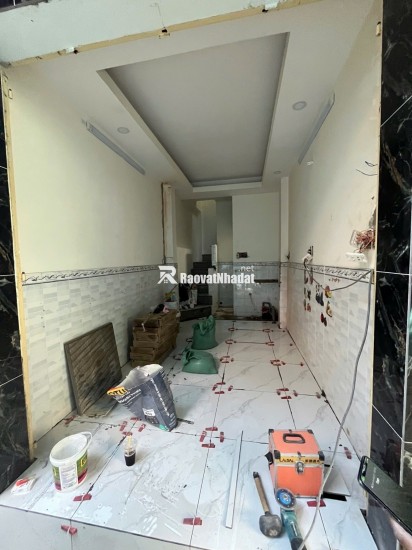 TRUNG TÂM QUẬN 10 CMT8 2 TẦNG LÔ GÓC THOÁNG ĐẸP MÀ CHỈ NHỈNH 2 TỶ
