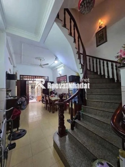 NHÀ  ĐẸP TÂN BÌNH    3.5*7.5m - 3 tầng Btct