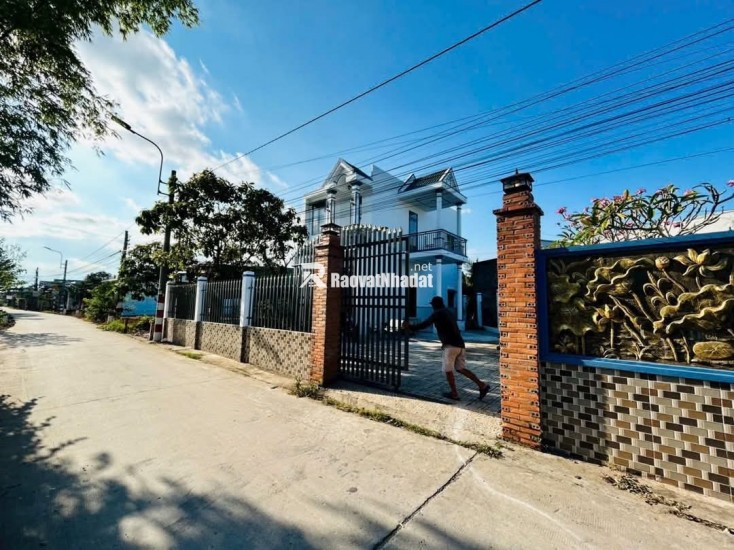 NHÀ VƯỜN MẶT TIỀN ĐƯỜNG TRƯƠNG ĐỊNH CẦN ĐƯỚC FULL NỘI THẤT VÀO Ở LIỀN