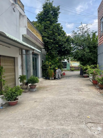 BÁN GẤP DÃY TRỌ 1 KI-ỐT 5 PHÒNG, NGAY BẾN CÁT BÌNH DƯƠNG, THỔ CƯ ĐẦY ĐỦ, PHÁP LÍ RÕ RÀNG