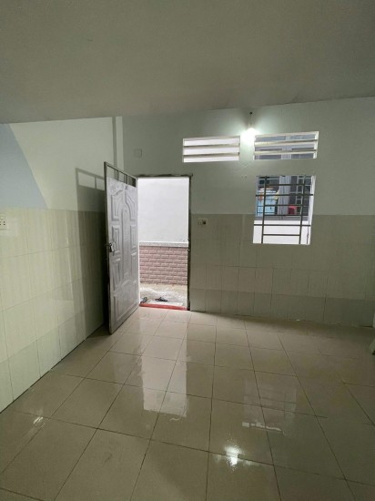 BÁN GẤP DÃY TRỌ 1 KI-ỐT 5 PHÒNG, NGAY BẾN CÁT BÌNH DƯƠNG, THỔ CƯ ĐẦY ĐỦ, PHÁP LÍ RÕ RÀNG