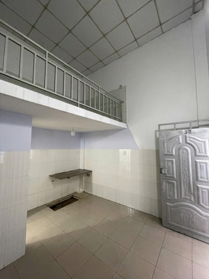 BÁN GẤP DÃY TRỌ 1 KI-ỐT 5 PHÒNG, NGAY BẾN CÁT BÌNH DƯƠNG, THỔ CƯ ĐẦY ĐỦ, PHÁP LÍ RÕ RÀNG