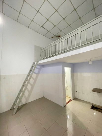 BÁN GẤP DÃY TRỌ 1 KI-ỐT 5 PHÒNG, NGAY BẾN CÁT BÌNH DƯƠNG, THỔ CƯ ĐẦY ĐỦ, PHÁP LÍ RÕ RÀNG