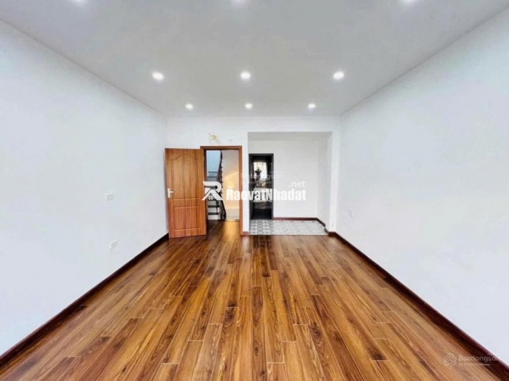 13 tỷ - Ô tô đỗ cửa Lê Trọng Tấn - Thanh Xuân - 1 nhà ra phố nhà đẹp 5 tầng ở luôn