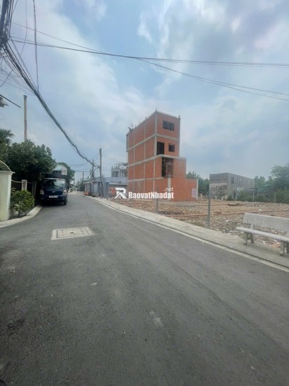 BÁN ĐẤT MẶT TIỀN ĐƯỜNG NHỰA 12M TẶNG MÓNG 4 TẤM CÓ SẴN 5x20m