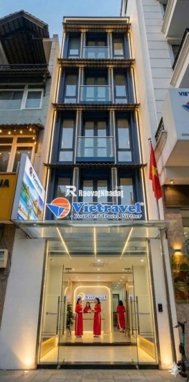 Bán mặt tiền đường Hồng Hà, Trệt 4 lầu ST, DT: 67m2, 9PN, 6WC. Gần CV