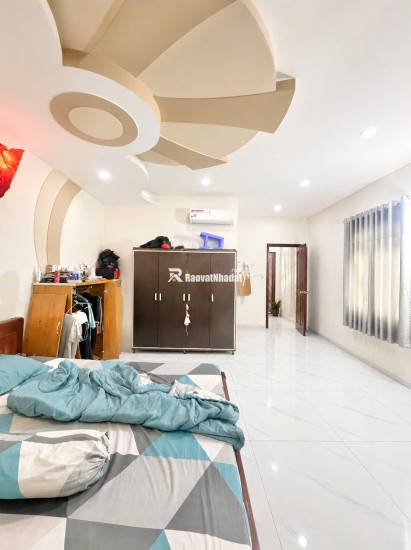 NHÀ 2 TẦNG - HẺM XE HƠI - AO ĐÔI - CHỈ HƠN 4 TỶ