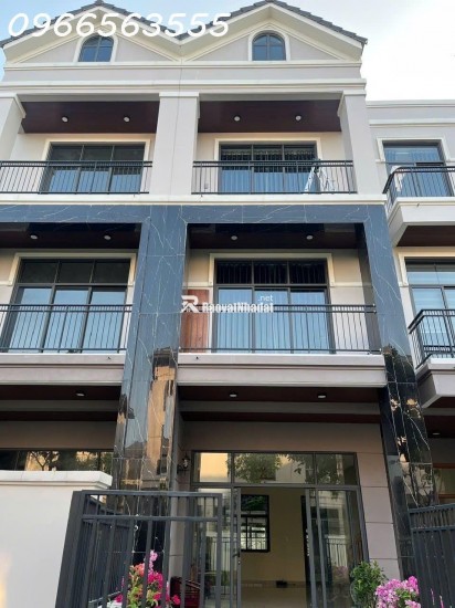 BIỆT THỰ độc lập NỞ HẬU – giá bèo – SANG TÊN luôn CĐT