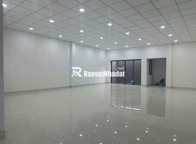 CHO THUÊ MẶT BẰNG MẶT TIỀN NGÔ QUYỀN – GẦN OCEAN VIEW (Thọ Quang). Lh:0981247227.