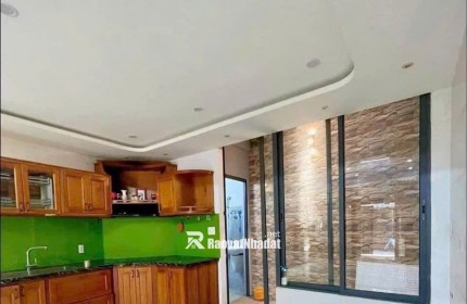 NHÀ 3T ÔNG ÍCH KHIÊM – ĐƯỜNG Ô TÔ 5M, GẦN BIỂN – HƠN 5 TỶ