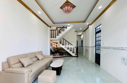 Chủ Cần bán Căn Nhà Mới xây Một Trệt Một Lầu full nội thất vào ở liền