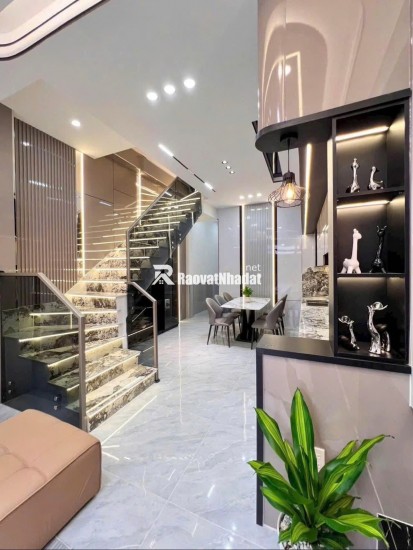 Chủ Nhà Cần Bán Gấp! Nhà 120M², 1 Trệt 1 Lầu, 3PN, Sổ Hồng Riêng Chỉ 2 Tỷ Ngay Trung Tâm Thủ Dầu Một