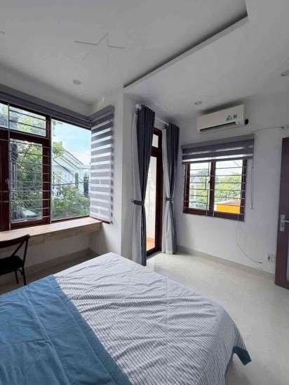 TP BÁN NHÀ 3 TẦNG LÔ GÓC 2 MẶT KIỆT Ô TÔ - NGAY SAU LƯNG BẾN XE TRUNG TÂM ĐÀ NẴNG